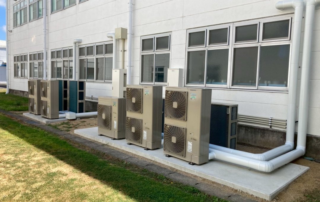 No.28　空調設備更新　R8.02